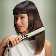 Lisse Keratin Essence Olive Piastra per capelli con funzione HeatMax, 130-230 °C, rivestimento in ceramica con cheratina e olio di argan, custodia da viaggio inclusa