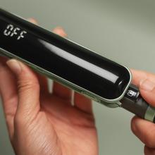 Lisse Keratin Essence Olive Piastra per capelli con funzione HeatMax, 130-230 °C, rivestimento in ceramica con cheratina e olio di argan, custodia da viaggio inclusa