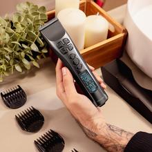 PrecisionCare Expert Motion: Cortapelos con movimiento automático de cuchilla, Motor Brushless, Cuchilla con Cerámica, 10 peines, Base de carga