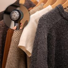 Cut-X Pro Cut-X Pro: quitapelusas inalámbrico con cuchillas potentes que elimina pelusas de forma rápida y segura.