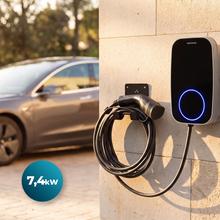 PIT&STOP SMART 7,4 kW CecoHome OCPP para vehículos eléctricos e híbridos enchufables. Monofásico, con balance de carga y conexión Tipo 2, cable de 5 m, compatible con instalaciones domésticas. Incluye 2 tarjetas RFID, control por app vía WiFi, integración OCPP y protección IP65. Cumple con estándares CE, FCC y RoHS.