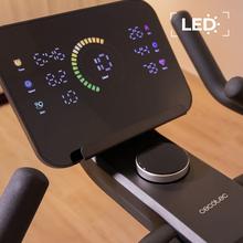 Drumfit indoor PulseRide DrumFit PulseRide ist ein Indoor-Bike mit 20‑kg‑Schwungrad, LED‑Display, elektromagnetischem Widerstand und Konnektivität für intensive Trainingseinheiten zu Hause.