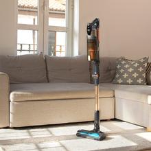 Conga Rockstar S50 Neo Aspirador vertical con 340 W de potencia y 135 AW de potencia de succión. 22 kPa. Cepillo antienredos Hairless XXL. Autonomía de hasta 45 minutos en modo Eco y aspirador de mano. Luz LED verde. Tubo flexible.