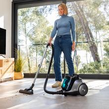 Conga Rockstar Cyclonic Pro Aspirador de trineo sin bolsa  con 900 W y 19 Kpa de potencia para una limpieza profunda. Incluye Cyclonic System, filtración de alta eficiencia y depósito de 2,5 L.