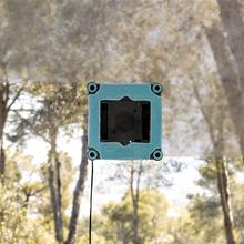 Conga Windroid W100 Station Robot limpiacristales 3 en 1 con gran autonomía y estación de carga constante, que pulveriza, limpia y seca todo tipo de superficies con resultados impecables incluso en bordes y esquinas.Ofrece manejo total por app o mando, alta velocidad de limpieza y máxima seguridad gracias a su cuerda y batería de seguridad.