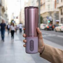 Power Titanium Shake2Go Candy Steel Batidoras de vaso individual con diseño compacto y portátil. Potencia 180W. Desmontable. Vaso metal 600ml. Tres programas automáticos. Libre BPA. Carga rápida.