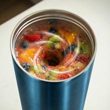 Power Titanium Shake2Go Lagoon Steel Batidoras de vaso individual con diseño compacto y portátil. Potencia 180W. Desmontable. Vaso metal 600ml. Tres programas automáticos. Libre BPA. Carga rápida.