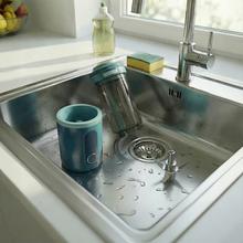 Power Titanium Shake2Go Lagoon Batidoras de vaso individual con diseño compacto y portátil. Potencia 180W. Desmontable. Vaso Tritan 600ml. Tres programas automáticos. Libre BPA. Carga rápida.