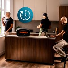 Pizza&Co 500 Gyro Horno de pizza eléctrico con panel digital táctil y piedra giratoria de alta temperatura.