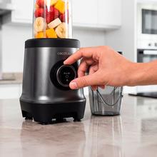 Nutriblender Fusion Touch Potencia 1000W. Cuchilla 6 hojas black titanium. Dos botellas 500ml y 900ml. Siempre lista para llevar. Luz indicadora.