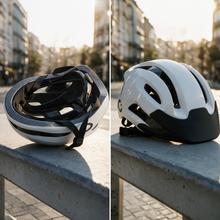 BrainGuard Pro SM: Ein intelligenter Stadthelm für Fahrräder, Roller und andere Elektrofahrzeuge, der Sicherheit und Sichtbarkeit verbessert. Er verfügt über Vorder- und Rücklicht mit verschiedenen Modi (Dauerlicht, Blinklicht, SOS) und dynamische Blinker, die per Fernbedienung am Lenker aktiviert werden. Der Helm ist mit einem 600-mAh-Akku ausgestattet und kann per USB geladen werden. Er ist leicht, komfortabel und bietet einen sicheren Sitz für den täglichen Gebrauch.