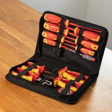 HardGyro 15 SafeVolt Magnetic Set de destornilladores y alicates VDE aislados para uso en electricidad, en estuche, con pelacables, buscapolos, magnetizador y cinta aislante.