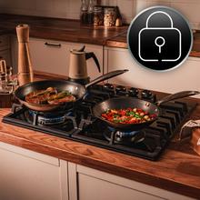 Bolero Squad GN 4200F Glass Black Placa de gas preparada para instalación a GAS NATURAL DE 4 FUEGOS, acabado en cristal negro, parrillas completas de hierro fundido, potencia de 8kW, quemador WOK triple corona, encendido eléctrico, sistema de seguridad de las válvulas, para gas natural y accesorio para la conversión de gas incluído.