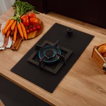 Bolero Squad GN 1800S Eternal Nano Glass Placa de gas, 1 fuego, preparada para instalación a GAS NATURAL acabado en cristal negro mate, parrilla individual de hierro fundido, potencia de 5,6kW, quemador Eternal, encendido eléctrico, sistema de seguridad de las válvulas, para gas natural y accesorios para la conversión de gas incluído.