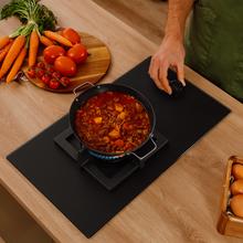 Bolero Squad GN 1800S Eternal Nano Glass Placa de gas, 1 fuego, preparada para instalación a GAS NATURAL acabado en cristal negro mate, parrilla individual de hierro fundido, potencia de 5,6kW, quemador Eternal, encendido eléctrico, sistema de seguridad de las válvulas, para gas natural y accesorios para la conversión de gas incluído.