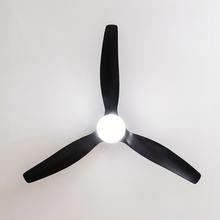 EnergySilence Aero 4600 Arctic Black&Black Ventoinha de teto de 38 W e 52” com comando à distância, luz LED, 6 velocidades, 3 pás, modo winter-summer e temporizador de até 8 horas.