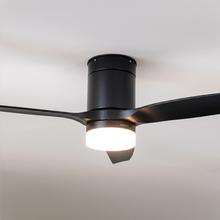 EnergySilence Aero 4600 Arctic Black&Black Ventoinha de teto de 38 W e 52” com comando à distância, luz LED, 6 velocidades, 3 pás, modo winter-summer e temporizador de até 8 horas.