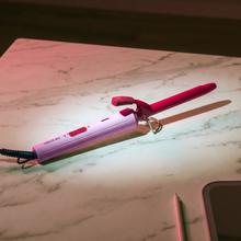 SurfCare 1600 CurlClip CottonCandy. Rizador eléctrico de calentamiento rápido con selector de temperatura (+/–), indicador LED de calentamiento y apagado automático