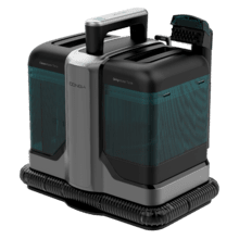 Conga Carpet&Spot Clean 7500 Elite. Nettoyeur de tissus d'ameublement d'une puissance de 750 W et d'une aspiration jusqu'à 17 kPa. Comprend des réservoirs de 1 600 ml (eau propre) et de 750 ml (eau sale), un design compact et un kit de 8 accessoires.