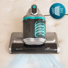 Der Conga Rockstar 8000 Matratzen-Doppelwalzen-Staubsauger mit XL-Motorwalze, 400 W Leistung, 10.000 Pa Saugkraft, Ultraschallsensor, UV-Licht und XL-Doppelstaubbehälter entfernt effektiv Staub, Milben, Flusen und angesammelten Schmutz von Matratzen, Kissen, Sofas und Heimtextilien.