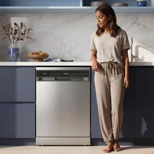 Bolero Aguazero 6550 Inox Lavavajillas de libre instalación de 60CM inox con 16 servicios, clase C, Motor Inverter Plus Duo, Control Touch Control Panel, 12 programas, secado autoapertura O2Dry, Super Dry, Extra Hygiene, Filtro ABT, Save+, Half Load, Silent Wash, AutoClean, con bandeja superior ajustable con carga y bandeja para cubiertos.