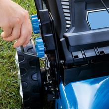 Terrenator 2700.41 Total Z Cortacésped de gasolina de 144cc. Cuerpo de acero 41cm. Cambio de altura sistema Z-Tech. 3in1 con mulching. Ruedas traseras XL