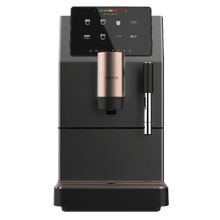 Cremmaet Stretta Steam Cafetera superautomática con de 19 bares, potencia de 1500 W y molinillo integrado. Prepara Espresso, Americano, Lungo y doble espresso con un solo toque, incorpora vaporizador de leche para cappuccinos y lattes. Diseño compacto con pantalla táctil LED, limpieza automática y mantenimiento sencillo.