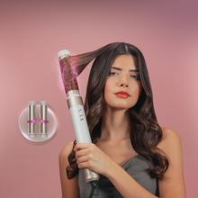 AirGlisse 10in1 Champagne IceAirGlisse 10in1. Brosse soufflante multifonction 10 en 1 avec technologie Coanda qui donne forme, boucle, coiffe et sèche vos cheveux et élimine les frisottis. 3 vitesses, 3 températures et contrôle intelligent de la chaleur. Moteur numérique brushless d'une puissance de 1400 W et d'une vitesse de 110000 tr/min. Têtes avec revêtement en céramique, kératine et huile d’amande, générateur d’ions et pointe froide.