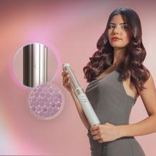 AirGlisse 10in1 Champagne IceAirGlisse 10in1. Brosse soufflante multifonction 10 en 1 avec technologie Coanda qui donne forme, boucle, coiffe et sèche vos cheveux et élimine les frisottis. 3 vitesses, 3 températures et contrôle intelligent de la chaleur. Moteur numérique brushless d'une puissance de 1400 W et d'une vitesse de 110000 tr/min. Têtes avec revêtement en céramique, kératine et huile d’amande, générateur d’ions et pointe froide.