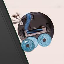 Conga Q300. Robot aspirateur et laveur de sols avec serpillères rotatives réglables. La serpillère droite s'étend sur 55 mm. Aspiration de 25 000 Pa et détection d'obstacles avancée. Nettoyage automatique de la base à l'eau chaude et au détergent, suivi d'un séchage à l'air chaud. Couverture à 100 % des coins. Brosse anti-emmêlement sans poils. Autonomie de 280 minutes.
