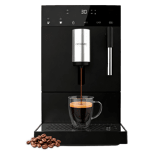 Die Cremmaet Compact Elite ist ein kompakter Kaffeevollautomat mit Plug&Play-System für sofort frisch gemahlenen Kaffee. Sie verfügt über eine 19-Bar-Pumpe, ein Thermoblock-Heizelement und ein Touchdisplay zur Einstellung von Stärke und Menge. Außerdem sind ein Kegelmahlwerk, ein 150-g-Bohnenbehälter und ein 1,1-Liter-Wassertank enthalten.
