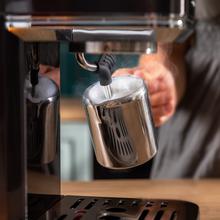 Cafelizzia ColdBrew Tamp Cafetera express para café espresso y cappuccino, café en frío, con 20 bares y vaporizador orientable.