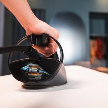 IronHero 3200 Steam Station Centrale vapeur horizontale de 3200 W avec pression de 8 bars, semelle en céramique ultra-glissante, système de sécurité Auto Shut Off, filtre anti-calcaire, anti-gouttes et système d’auto-nettoyage. Jet de vapeur de 420 g/min et vapeur continue de 150 g/min.