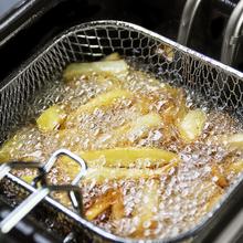 Cleanfry 1,5 L + Freidora de 1,5 litros de capacidad y 1000 W, con filtro para la limpieza del aceite.