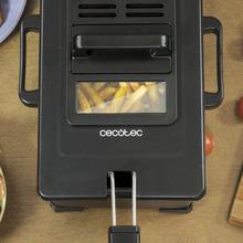 Cleanfry 3 L Black+ Freidora eléctrica 3 litros de acero inoxidable con filtro OilCleaner que mantiene el aceite limpio. Lacada en negro, con 2000 W de potencia y 3 litros de capacidad. Tapa con ventana y filtro antiolores. CleanFry 3 L Black de Cecotec.