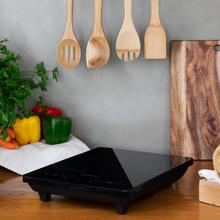 Full Crystal Onyx Heat Plaque à induction numérique avec verre de sécurité et contrôle tactile. Couleur noire.