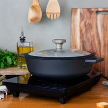 Full Crystal Onyx Heat Plaque à induction numérique avec verre de sécurité et contrôle tactile. Couleur noire.