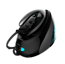 Fast&Furious 8060 Ultra Steam Centro de planchado ultrapotente de 3000 W con 15 bares de presión, suela ultradeslizante Turbo Slide Pro con revestimiento de óxido de titanio y golpe de vapor de 750 g/min y 175 g/min de vapor continuo, caldera semindustrial de gran tamaño GeiserBoom. Modo Eco y sistema de limpieza automatico.