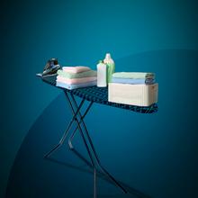 StrongBoard 100 Mumbai Table à repasser avec une surface de repassage de 110 x 33 cm.