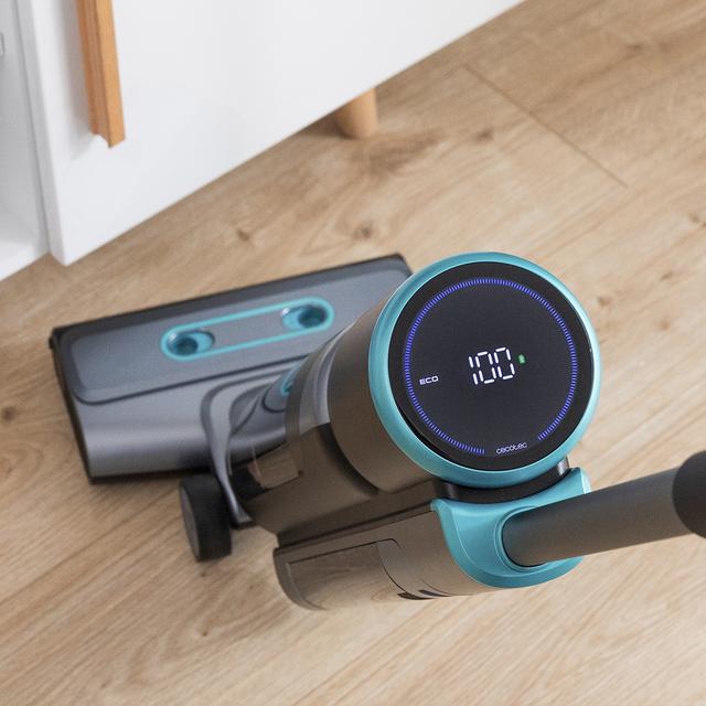 FreeGo Wash&Vacuum X-Treme Lavapavimenti elettrico da 200 W. Lava e aspira allo stesso tempo. 35 minuti di autonomia. Spazzola assorbente a rullo Wet Jalisco. Serbatoio d'acqua pulita da 700 ml e serbatoio d'acqua sporca da 700 ml. Tre modalità: Eco, Turbo e Asciugatura. Spray d’acqua automatico sul rullo. Base di autopulizia.