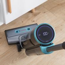 FreeGo Wash&Vacuum X-Treme Lavapavimenti elettrico da 200 W. Lava e aspira allo stesso tempo. 35 minuti di autonomia. Spazzola assorbente a rullo Wet Jalisco. Serbatoio d'acqua pulita da 700 ml e serbatoio d'acqua sporca da 700 ml. Tre modalità: Eco, Turbo e Asciugatura. Spray d’acqua automatico sul rullo. Base di autopulizia.