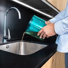 Conga 6000 Carpet&Spot Clean XXL Ultra Limpiatapicerías con sistema 3 en 1 que pulveriza, aspira y limpia en una sola pasada. Con 600 W de potencia y 15 kPa de succión para eliminar la suciedad en profundidad. Formato XXL: incorpora depósitos de gran capacidad y un amplio radio de acción de 7 m. Incluye boquillas intercambiables y accesorio para ventanas.