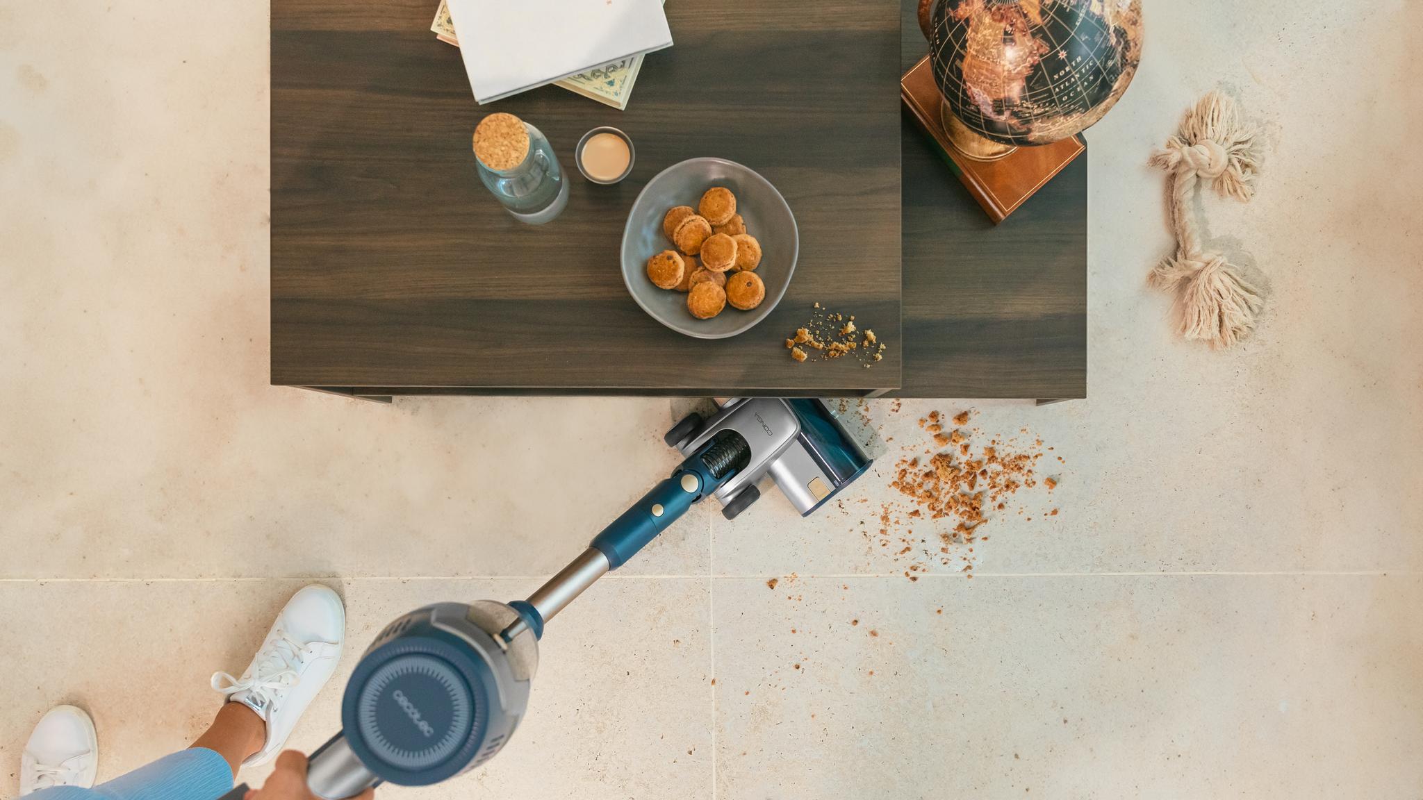 Aspira y friega al mismo tiempo