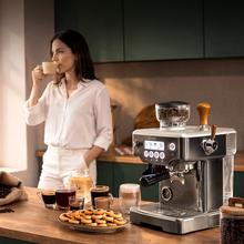 Máquina de café barista Power Espresso 20 Barista com moedor integrado, bico de vapor, sistema de pré-infusão e termobloco duplo.