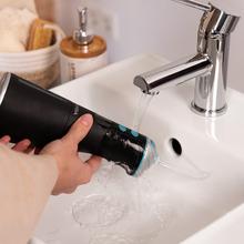 ToothCare 1100 Jet Clean Liberty Irrigador bucal portátil, para limpiar, sanear y cuidar en profundidad todo tipo de encías con sus seis posiciones de uso y 8 boquillas.