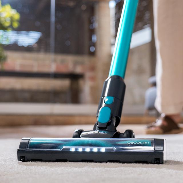 Conga Rockstar P50 X-Treme Aspirador vertical BLDC con 265 W y 80 AW de potencia de succión. Posición Parking. Limpia hasta 120 m2* sin parones en modo Eco.