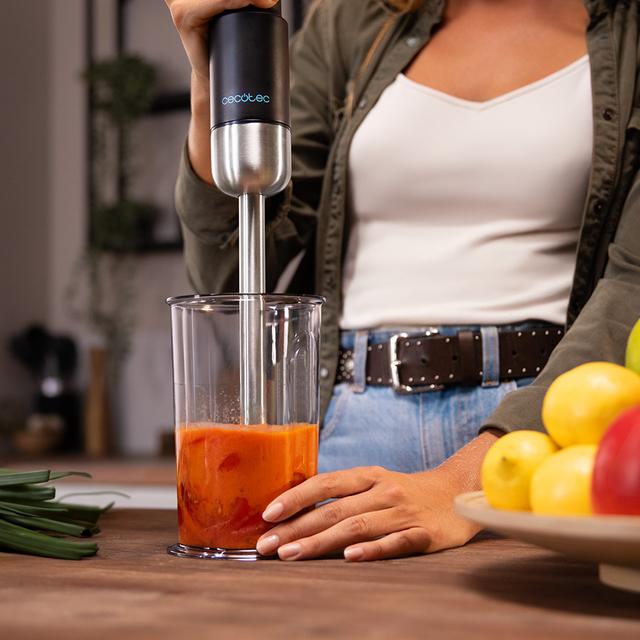 BlendGo Hand Scratchless Batidora de mano con batería, indicadores luminosos, protección avanzada y accesorios para una experiencia de cocina superior.