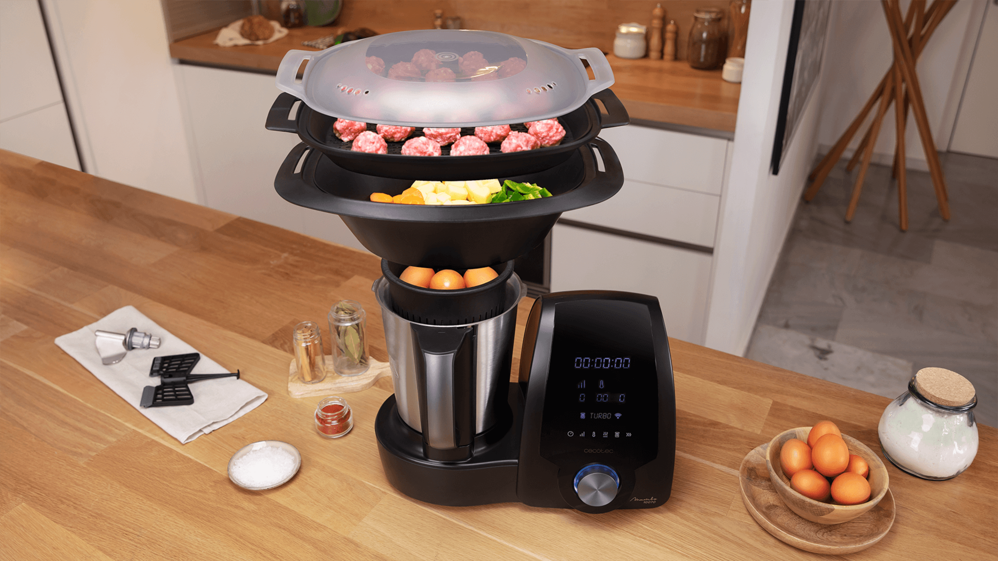 Cecotec Mambo 10070, el robot de cocina elegido entre los 'top' que vale  1000€ menos que Thermomix
