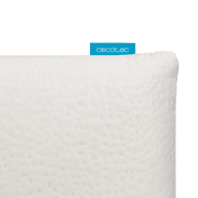 Flow PureAdapt 70 cm Almohada con bloque de viscoelástica que proporciona la máxima adaptabilidad y confort, eliminando los puntos de presión. Con tacto extra suave, funda lavable y tratamiento antiácaros y antibacterias.