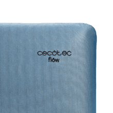 Flow Luxury Almohada con bloque de viscoelástica que proporciona la máxima adaptabilidad y confort, eliminando los puntos de presión y ofreciendo una mayor transpirabilidad gracias a su núcleo con carbono activo. Con tacto extra suave, funda transpirable azul metalizada y tratamiento antiácaros y antibacterias.